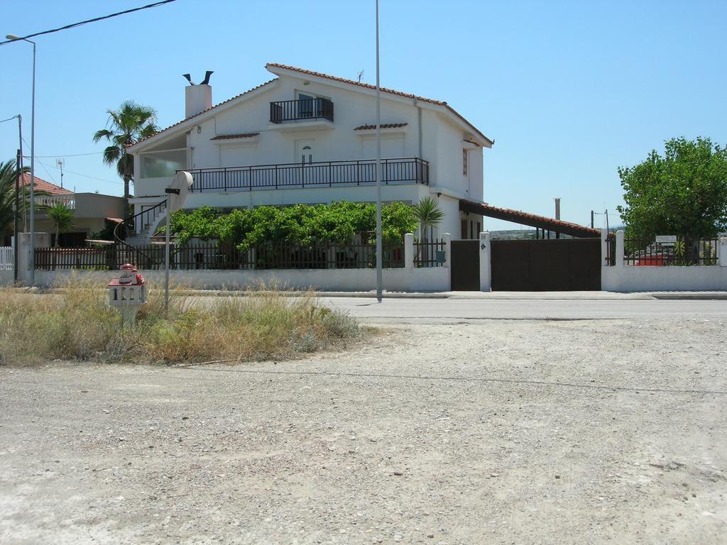 Apartment Next To The Sea In Poseidonia Posidhonía Eksteriør bilde