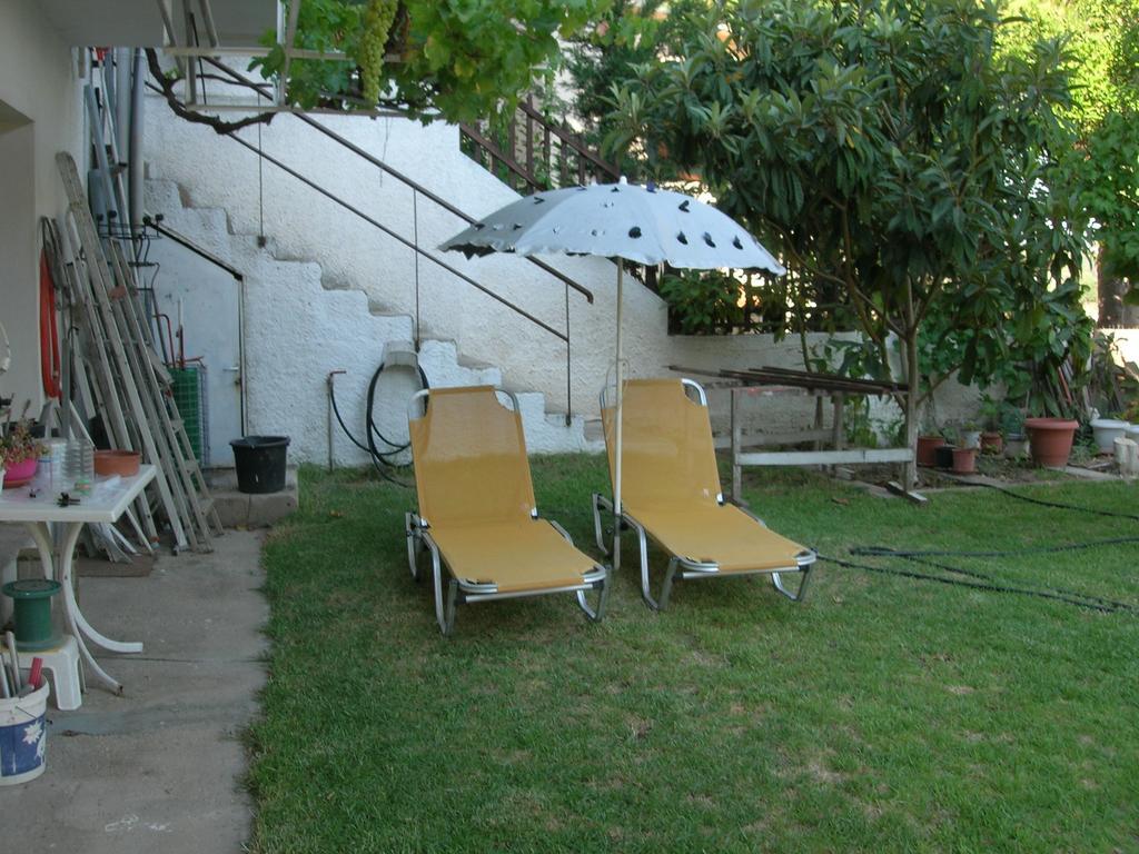 Apartment Next To The Sea In Poseidonia Posidhonía Eksteriør bilde